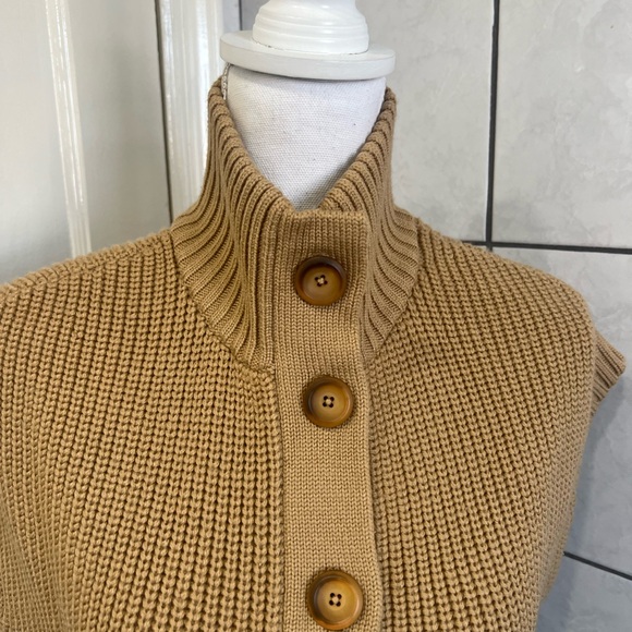 Carlisle Sweater Dress - Picture 3 of 10